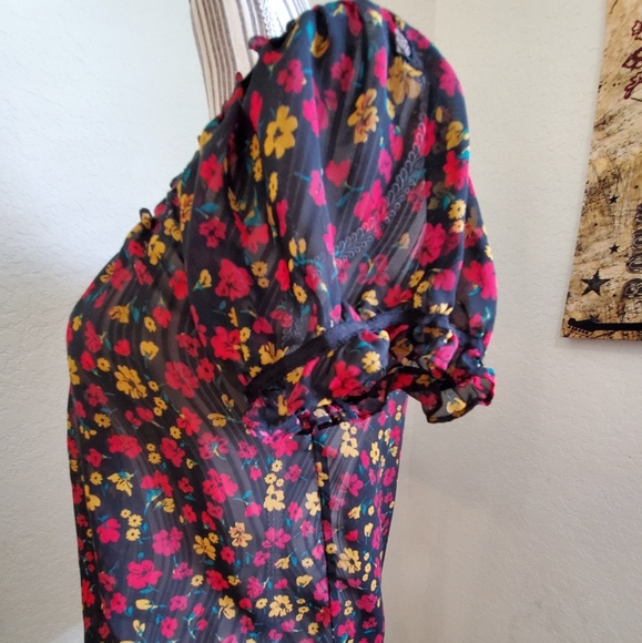 NWOT 21 FLORAL PEASANT BLOUSE SIZE SP - Picture 3 of 8